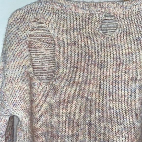 NEW Wildfox Distressed Pink Skye Sweater Small S - Picture 6 of 11